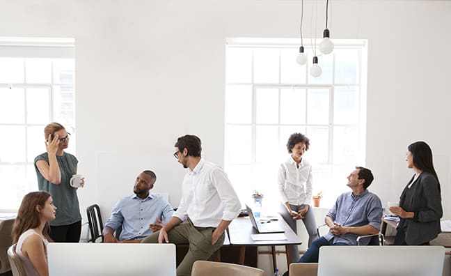 15 Culture Perks to Boost Team Productivity During the Summer